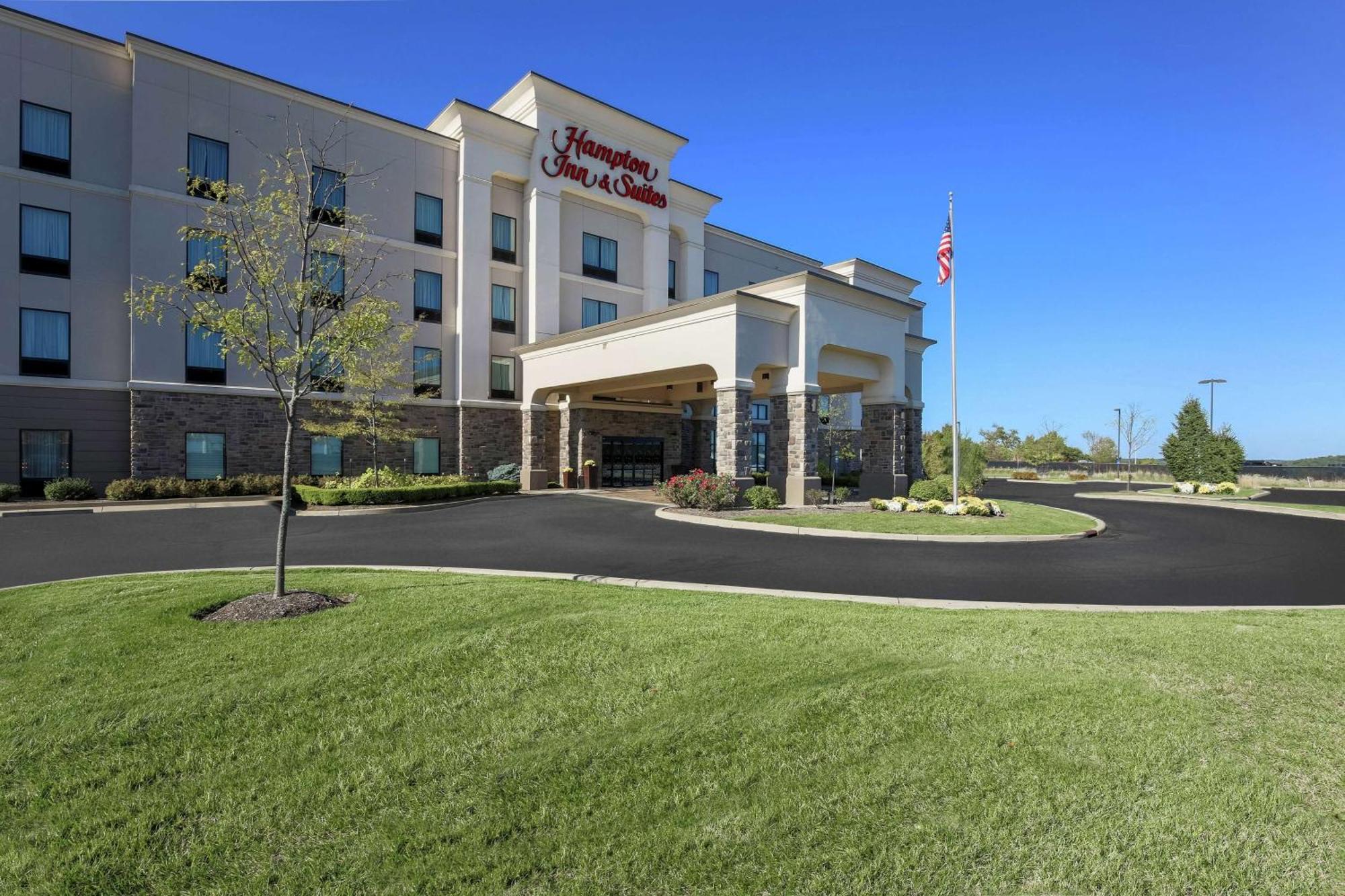 Hampton Inn & Suites Wheeling - The Highlands Triadelphia Exterior photo