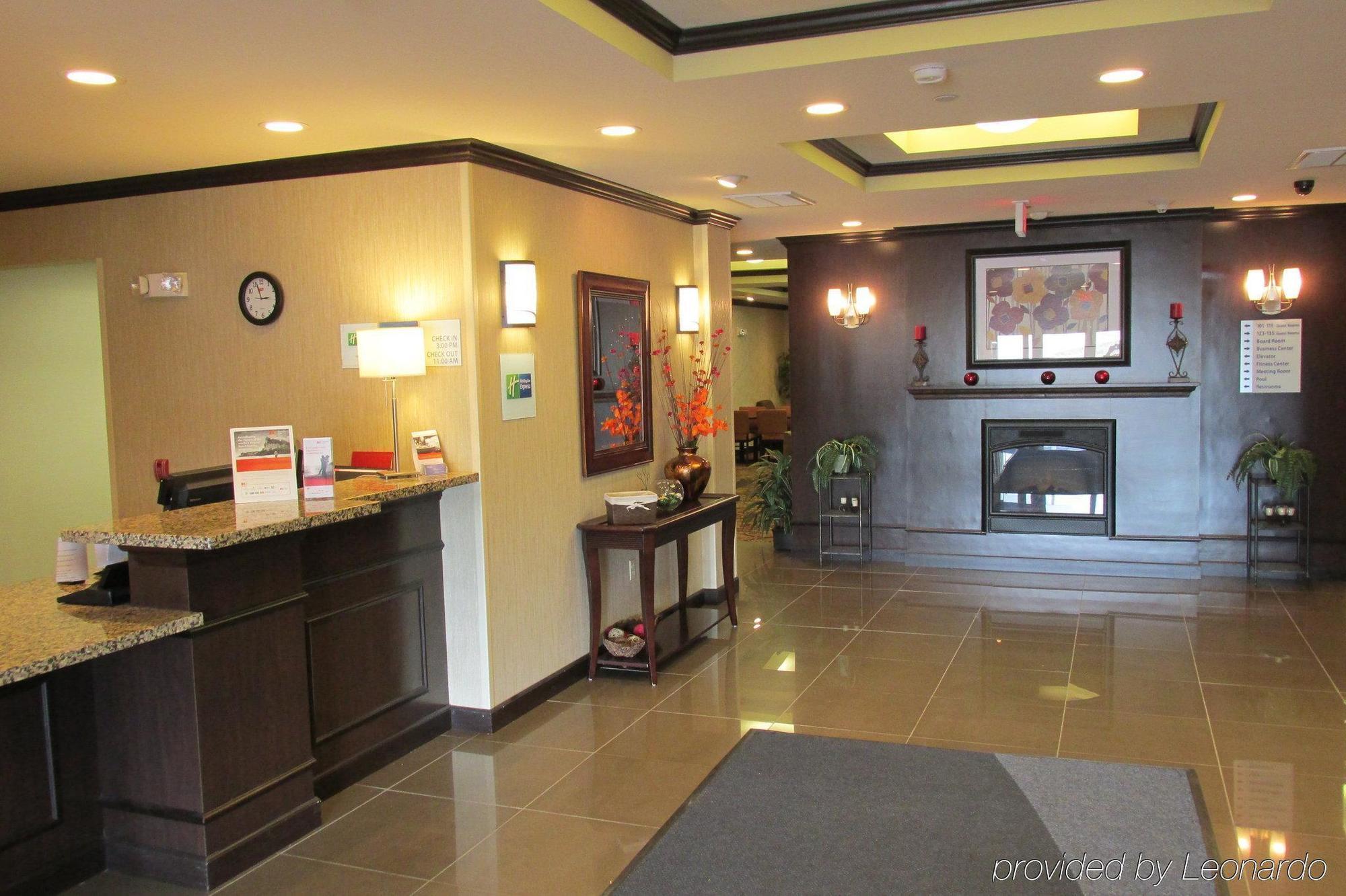 Hampton Inn & Suites Wheeling - The Highlands Triadelphia Exterior photo